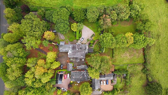 3 Bedroom Semi-Detached House For Sale In Warrington Road, Mickle Trafford, CH2