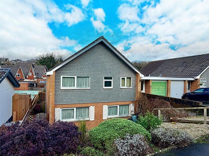 4 Bedroom House For Sale In Hooe, Plymouth, PL9