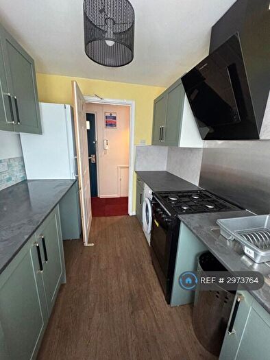 2 Bedroom Flat To Rent In Ightham House, London, SE17