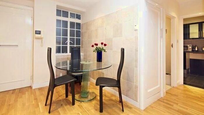 1 Bedroom Flat To Rent In Great Cumberland Court, Marble Arch, W1H