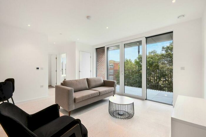 2 Bedroom Apartment To Rent In Georgette Apartments, London, E1