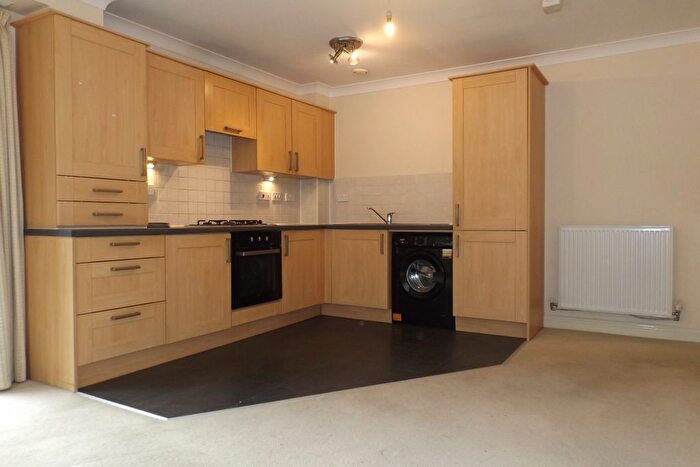 2 Bedroom Flat To Rent In Hammond Court, Southampton, SO16