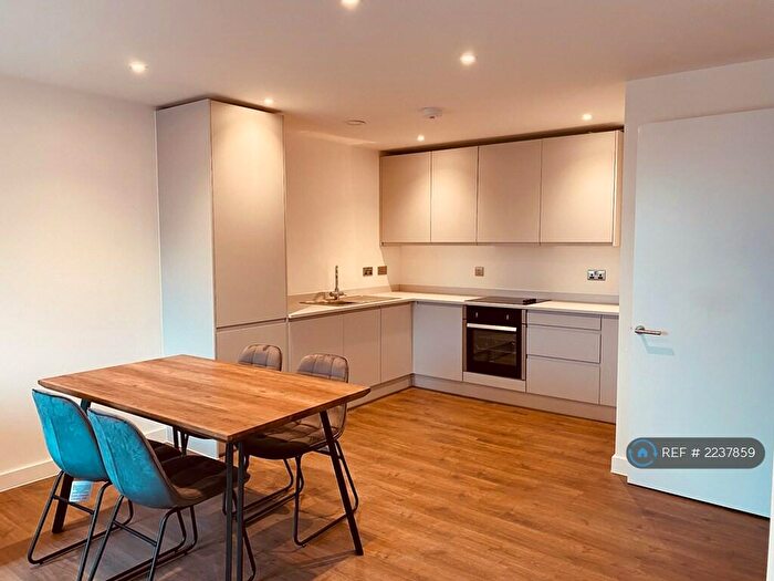 1 Bedroom Flat To Rent In Worral Street, Salford, Manchester, M5