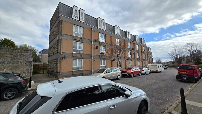 2 Bedroom Flat For Sale In Salisbury Court, Aberdeen, Aberdeenshire, AB10