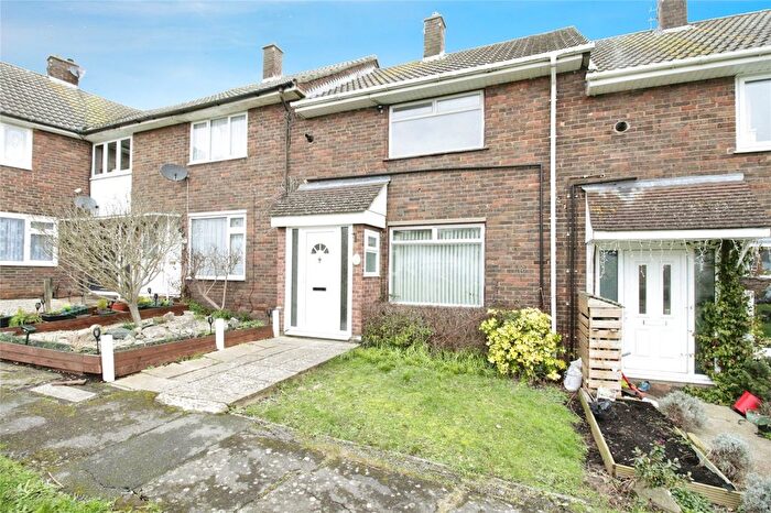 2 Bedroom Terraced House To Rent In The Knares, Basildon, SS16