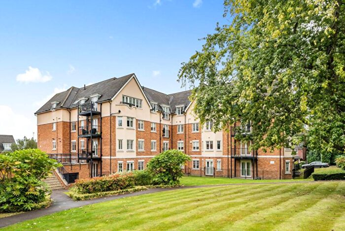 2 Bedroom Flat To Rent In Casel Court, Stanmore, HA7