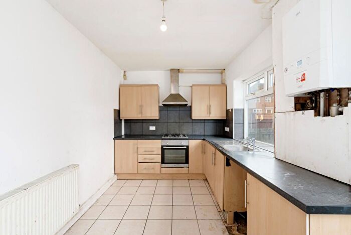 2 Bedroom Semi-Detached House For Sale In City Road, Orrell, Wigan, WN5