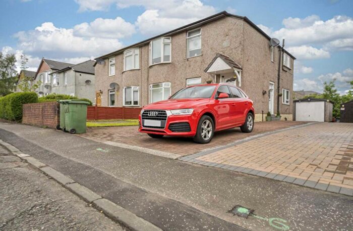 2 Bedroom Flat To Rent In Montford Avenue, Kingspark, G73