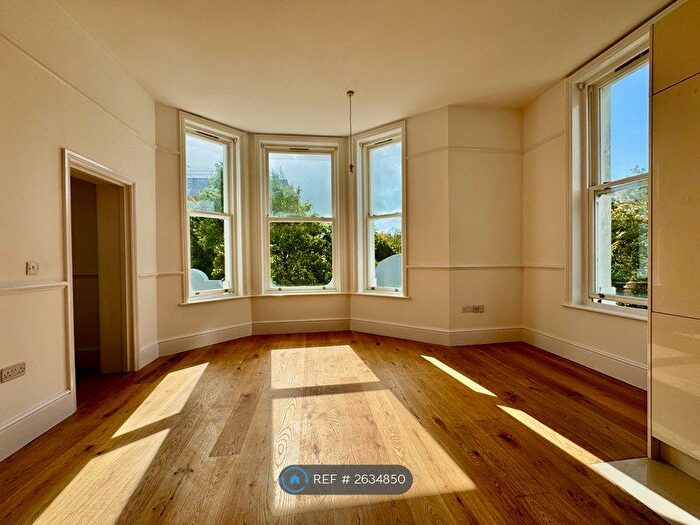 2 Bedroom Flat To Rent In Castle Hill Avenue, Folkestone, CT20