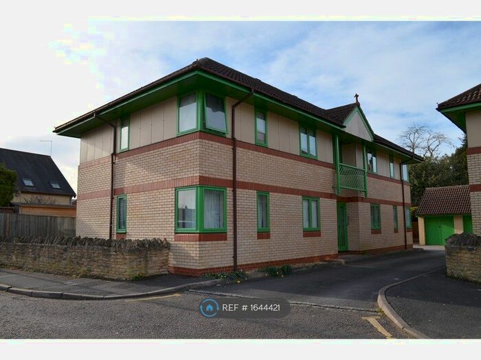 1 Bedroom Flat To Rent In Victoria Court, Bicester, OX26