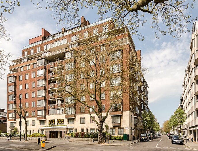 2 Bedroom Flat For Sale In Bayswater Road, London, W2