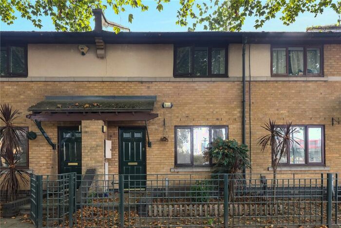 3 Bedroom Terraced House To Rent In Britannia Gate, London, E16