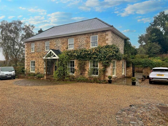 5 Bedroom Property To Rent In Megg Lane, Chipperfield, Kings Langley, WD4