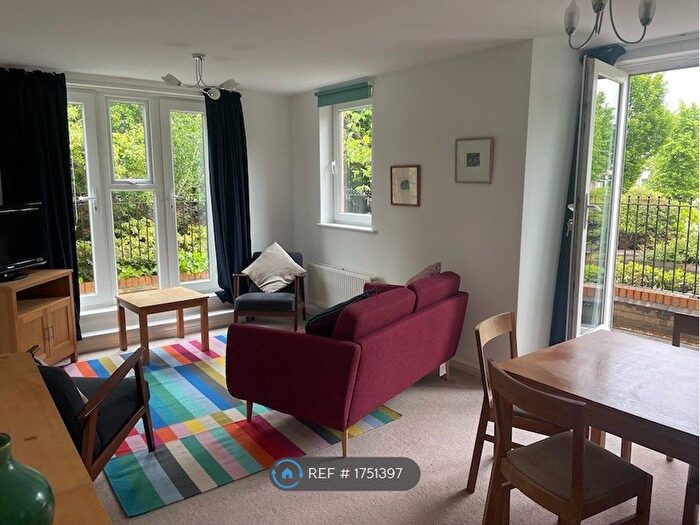 2 Bedroom Flat To Rent In Cromwell Road, Cambridge, CB1
