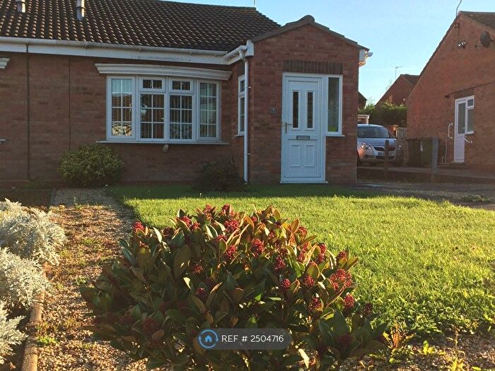 2 Bedroom Bungalow To Rent In Crutchley Way, Whitnash, Leamington Spa, CV31