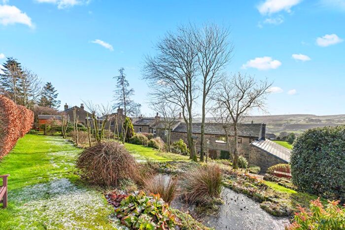 4 Bedroom Property For Sale In Upper Marsh Lane, Oxenhope, BD22