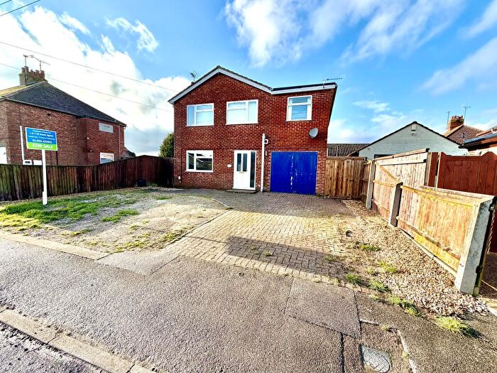 4 Bedroom Detached House For Sale In Cranmore Lane, Holbeach, PE12