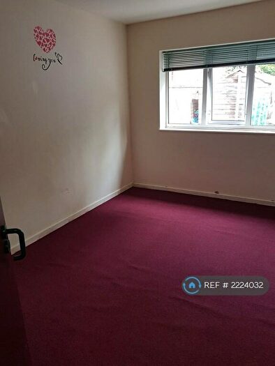 3 Bedroom Flat To Rent In Cannon Hill Road, Birmingham, B12