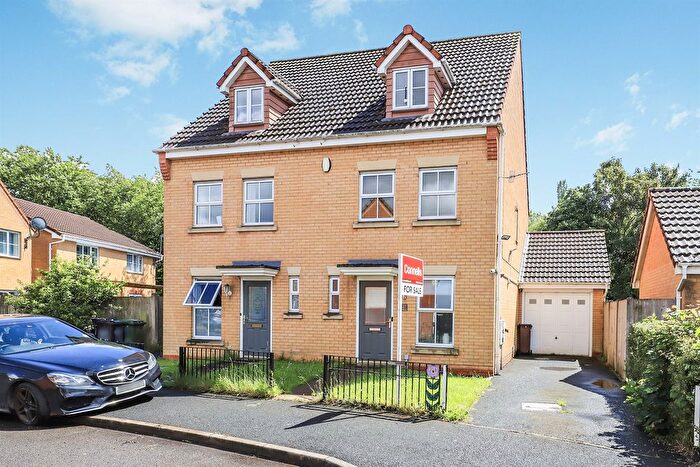 3 Bedroom Semi Detached House For Sale In Marbury Drive, Bilston, WV14