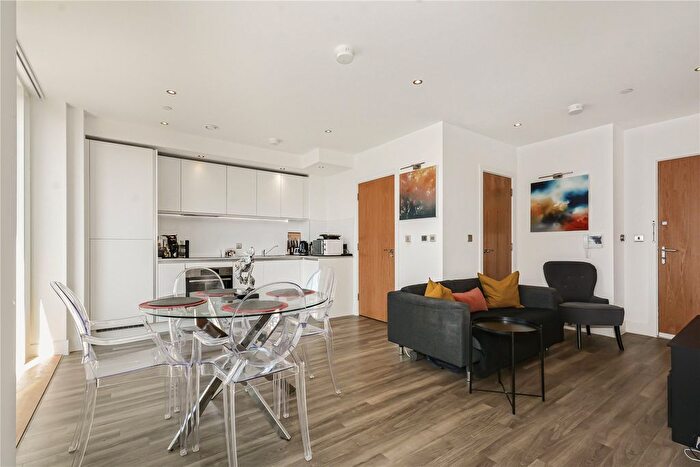 1 Bedroom Flat For Sale In Wray Avenue, London, E16