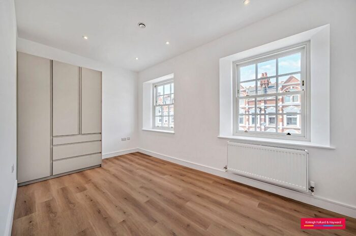 1 Bedroom Flat To Rent In Summerland Gardens, London, N10