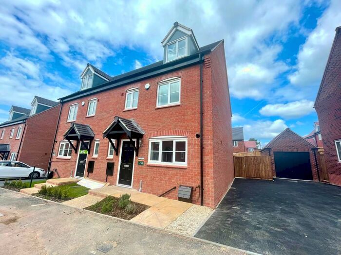4 Bedroom Town House To Rent In **Brand New Build** Sandgate Road, Chellaston, DE73