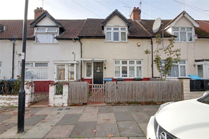 3 Bedroom Terraced House For Sale In Chichester Road, London, N9