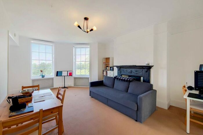 1 Bedroom Flat To Rent In West Grove, Greenwich, London, SE10