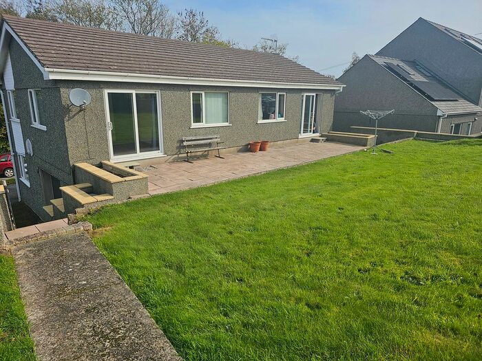 2 Bedroom Semi-Detached House To Rent In Glendale, Llangoed, LL58