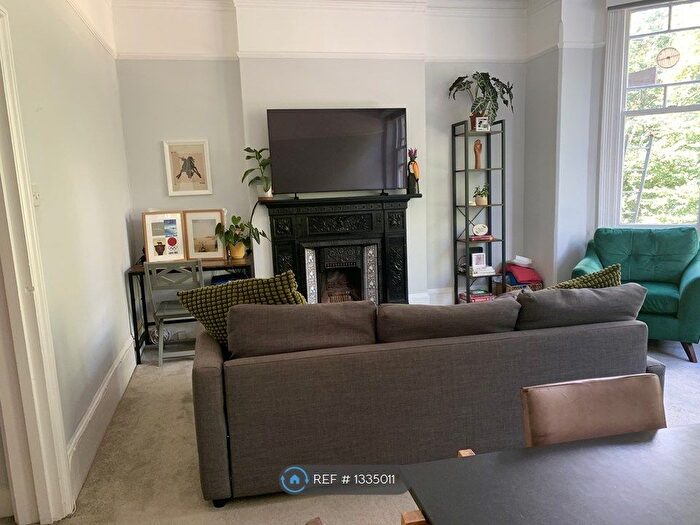 1 Bedroom Flat To Rent In Queens Park, London, NW6