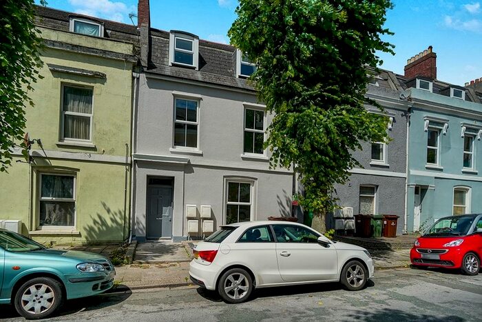 1 Bedroom Flat To Rent In Victoria Place, Stoke, Plymouth, PL2