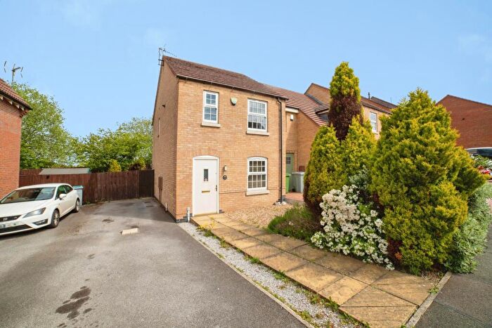 3 Bedroom Semi Detached House For Sale In The Hay Fields, Rainworth, Mansfield, Nottinghamshire, NG21
