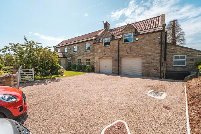 4 Bedroom Detached House For Sale In Hartforth Lane, Gilling West, DL10