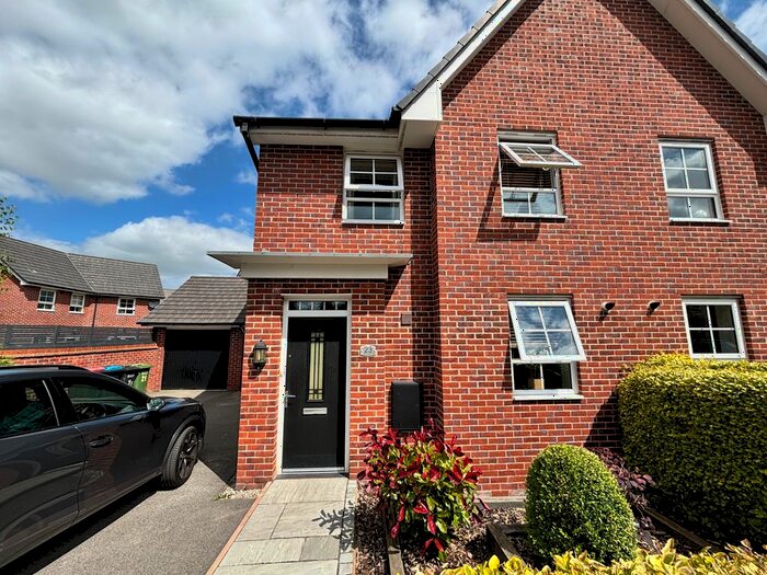 3 Bedroom Property To Rent In Pack Horse Close, Lostock Gralam, Northwich, CW9