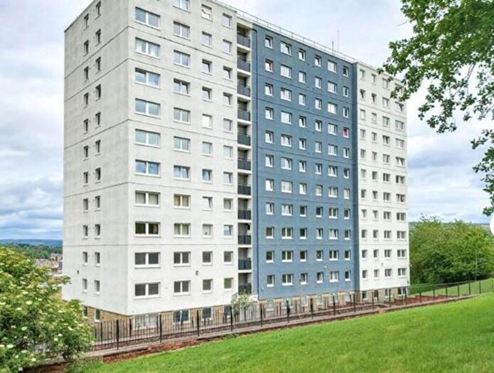 1 Bedroom Flat To Rent In Parkwood Court, Keighley, BD21