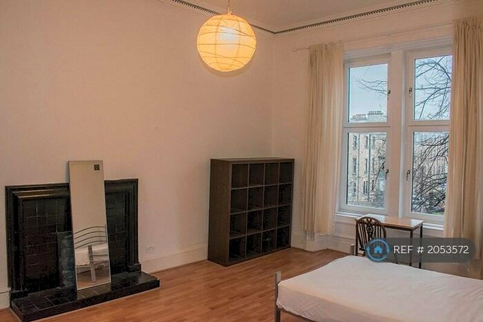 2 Bedroom Flat To Rent In Glasgow Street, Glasgow, G12