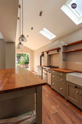 3 Bedroom End Of Terrace House For Sale In Church Lane, Kings Langley, Hertfordshire, WD4