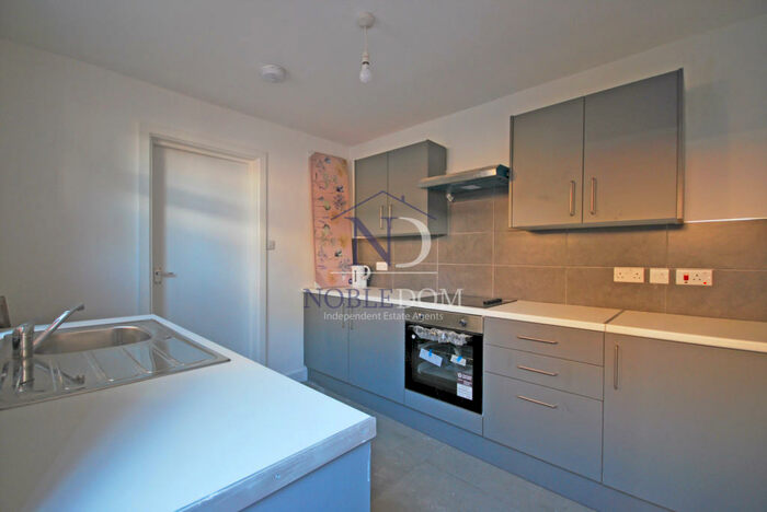 1 Bedroom Flat To Rent In Slough, SL1