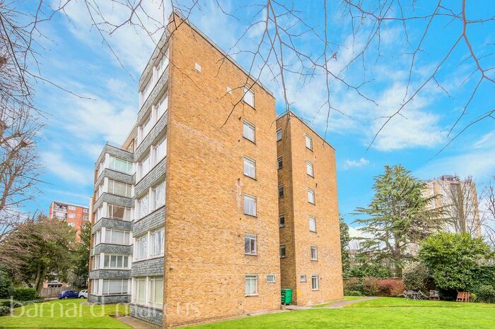 2 Bedroom Flat To Rent In Lytton Grove, London, SW15