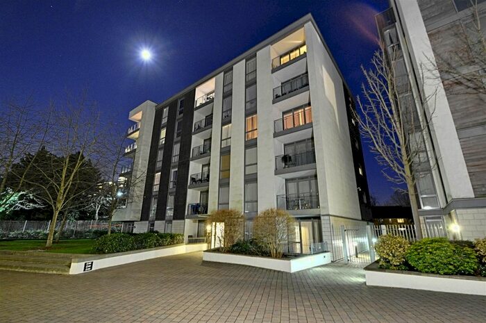 2 Bedroom Flat To Rent In Firestone House, Great West Quarter, Brentford, TW8