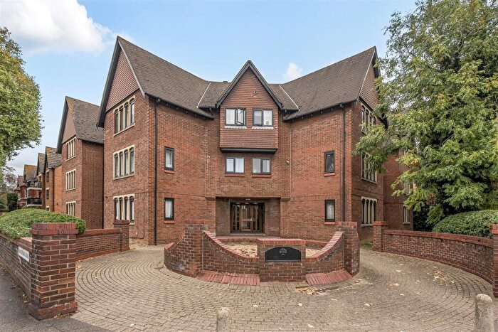 2 Bedroom Flat For Sale In Padbury House, Inner Town Area, MK40