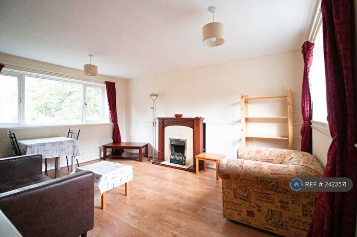 2 Bedroom Flat To Rent In Beechburn Walk, Newcastle Upon Tyne, NE4