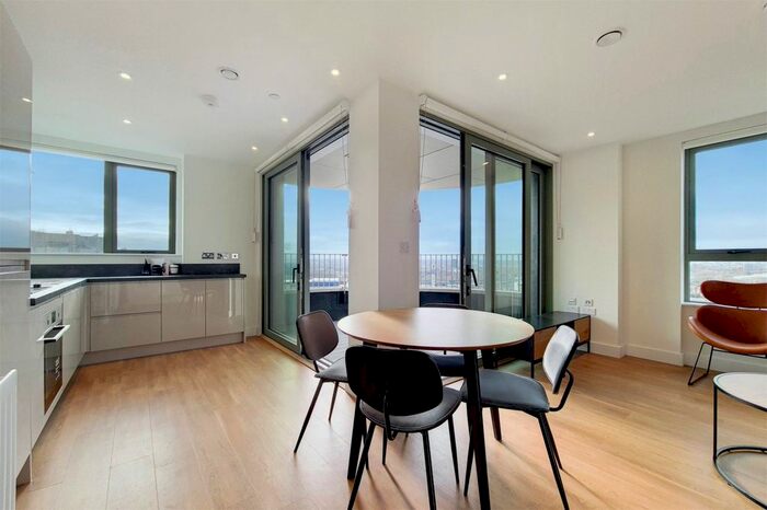 2 Bedroom Flat To Rent In Waldegrave Point, Oaklands Rise, Green Street, London, NW10