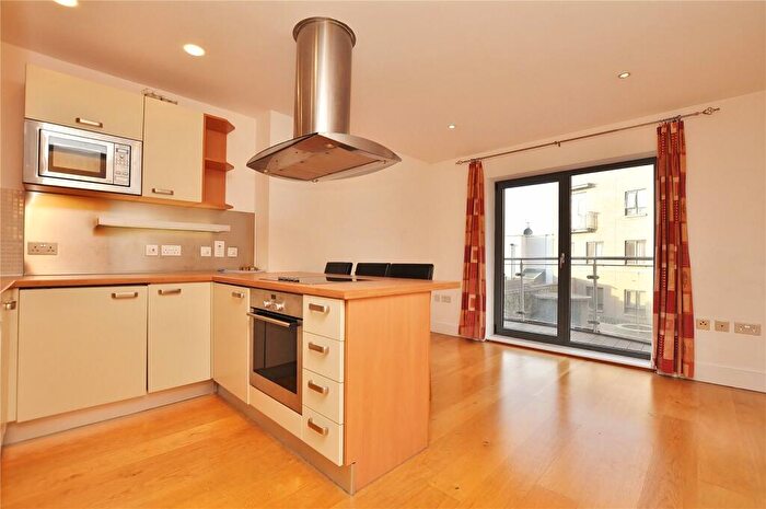 2 Bedroom Apartment For Sale In Trinity Gate, Epsom Road, Guildford, Surrey, GU1
