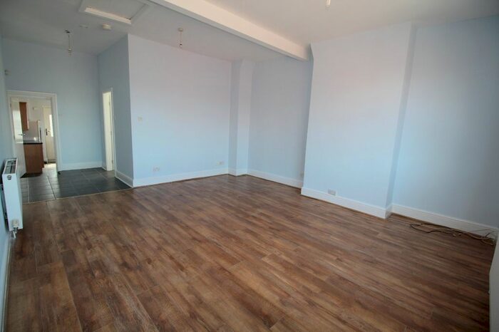 1 Bedroom Flat To Rent In Albert Road, Widnes, Cheshire, WA8