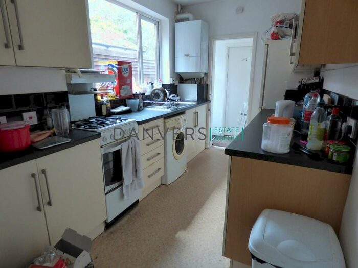 4 Bedroom Terraced House To Rent In Rydal Street, Leicester, LE2