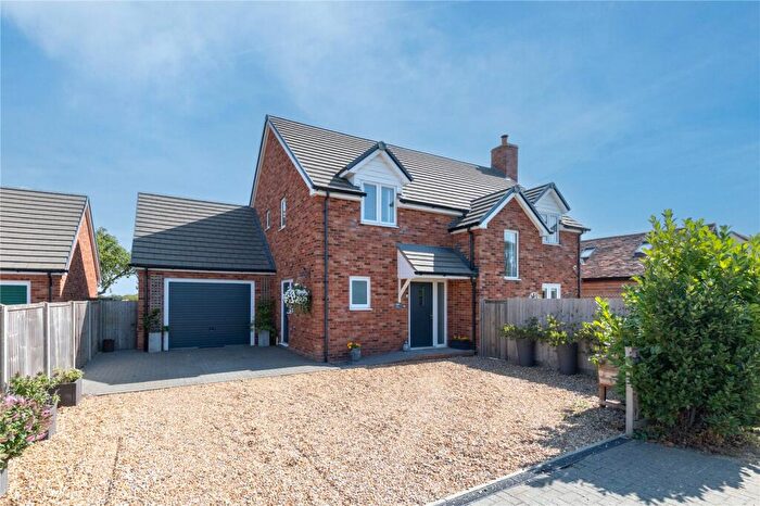 4 Bedroom Detached House For Sale In North Lane, Haynes, Bedfordshire, MK45