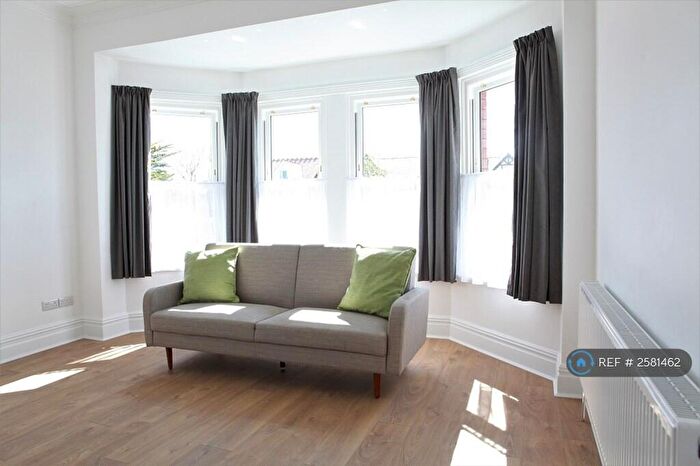 2 Bedroom Flat To Rent In Lathom Road, Southport, PR9