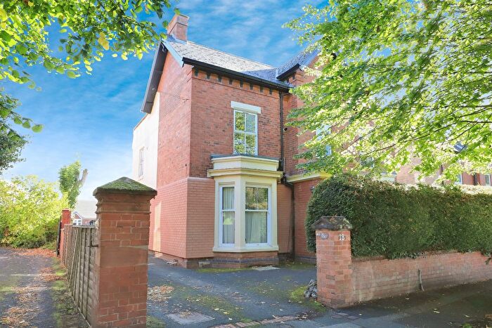 1 Bedroom Flat For Sale In Roden Avenue, Kidderminster, DY10