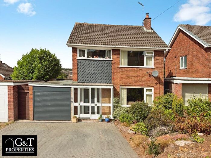 3 Bedroom Detached House For Sale In Maidstone Drive, Stourbridge, DY8